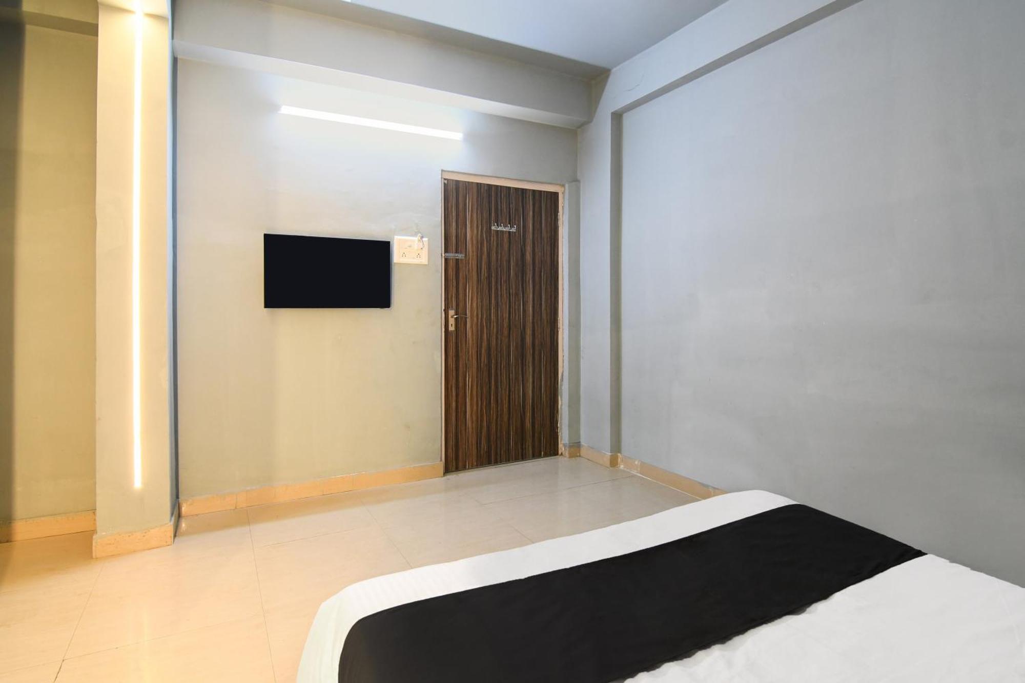Hotel O The Orbit Inn Kolkata Exterior photo